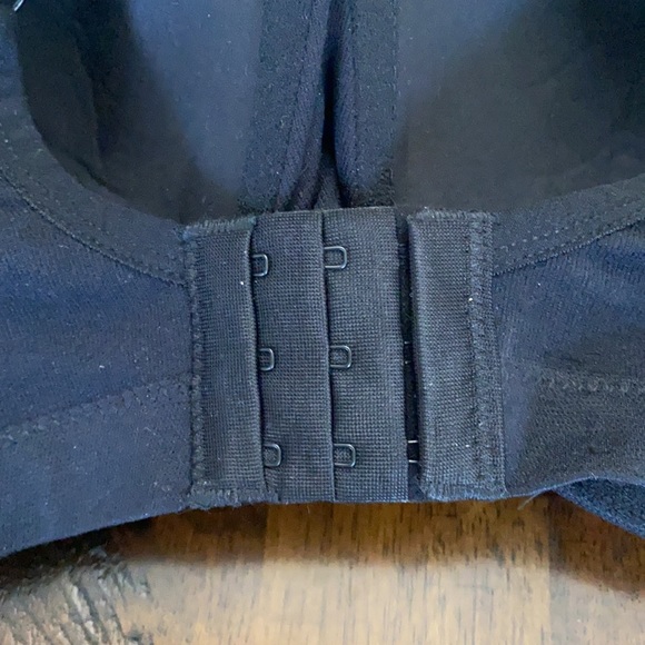 Maternity Secret Treasures Wirefree Seamless Bra - Picture 9 of 10